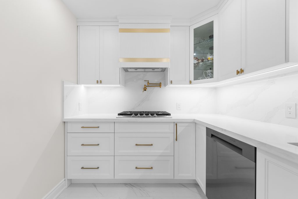 Pacific Builders|Case Study 7 – A Full Home Renovation in Kitchener with Premium Details & Seamless Design