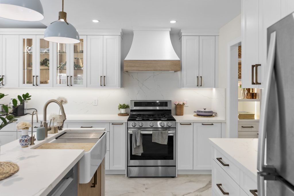 Full Kitchen with custom canopy and quartz - Burlington. ON